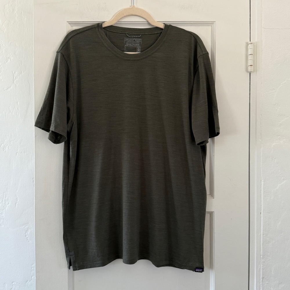 Patagonia Men's Capilene Cool Merino Green T-Shirt Size Large